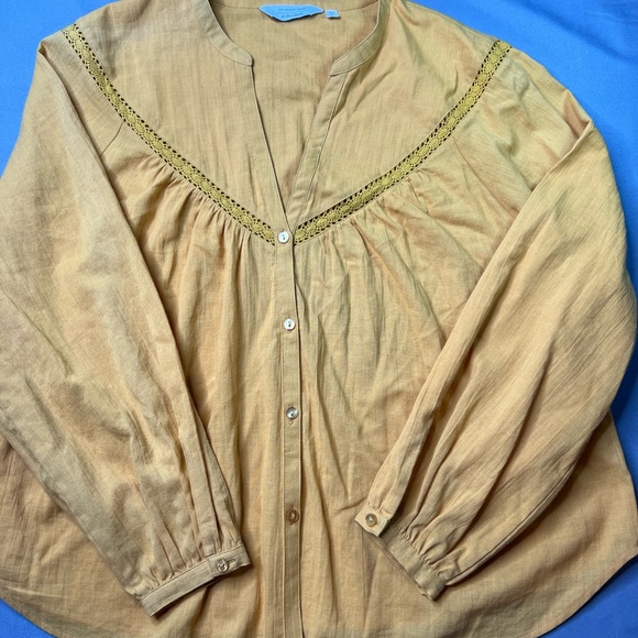 & Other Stories Tops - & Other Stories Los Angeles Atelier Viscose Blouse Honey Mustard Size 8